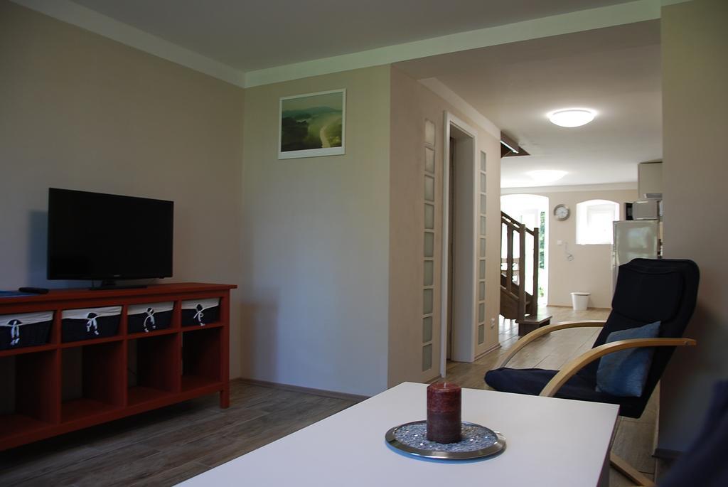 Apartment Ptaci Dum Sneznik المظهر الخارجي الصورة